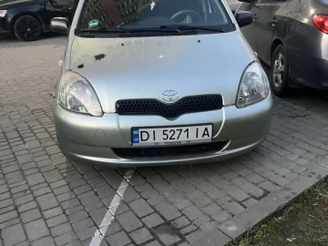 Авто Toyota Yaris 2002 № 7576443