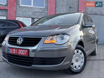 Авто Volkswagen Touran 2008 № 7576620