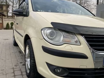 Авто Volkswagen Touran 2009 № 7576625