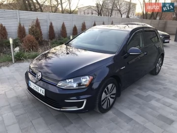 Авто Volkswagen E-Golf 2015 № 7576705