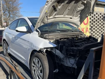 Авто Hyundai Elantra 2016 № 7577119