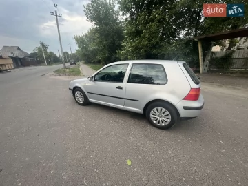 Авто Volkswagen Golf 2000 № 7577341