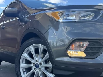 Авто Ford Escape 2018 № 7577394