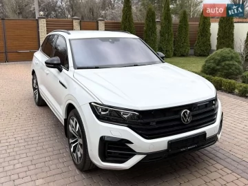 Авто Volkswagen Touareg 2022 № 7577425