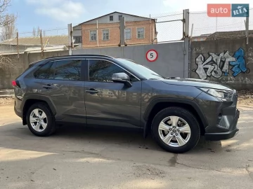 Авто Toyota Rav4 2019 № 7577534
