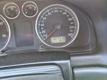 Авто Volkswagen Passat 2002 № 7577745