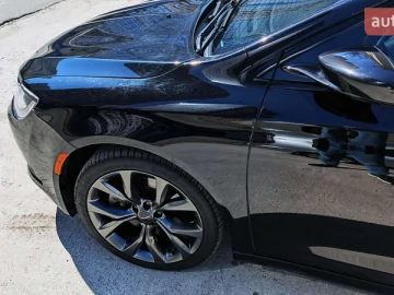 Авто Chrysler 200 2015 № 7578040