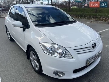 Авто Toyota Auris 2012 № 7578298