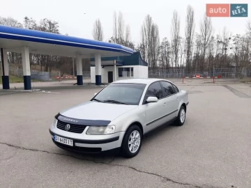 Авто Volkswagen Passat 2000 № 7578479