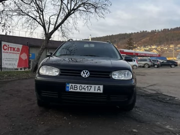 Авто Volkswagen Golf 2000 № 7578487