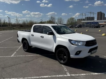 Авто Toyota Hilux 2017 № 7578765