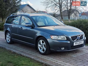 Авто Volvo V50 2012 № 7578997