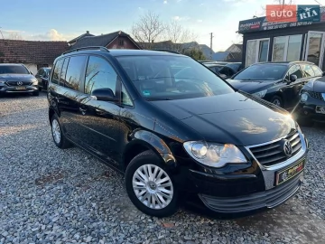 Авто Volkswagen Touran 2009 № 7579007