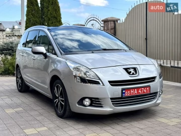 Авто Peugeot 5008 2011 № 7579035