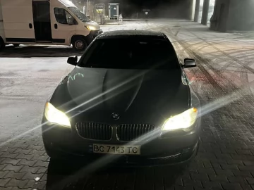 Авто BMW 5 Series 2013 № 7579103