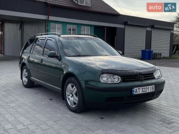 Авто Volkswagen Golf 2002 № 7579286