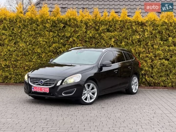 Авто Volvo V60 2010 № 7579524