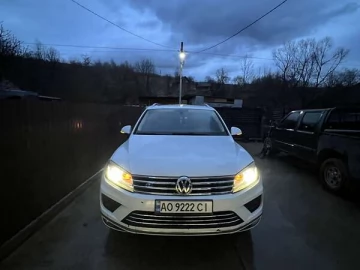 Авто Volkswagen Touareg 2012 № 7579657