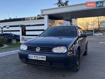 Авто Volkswagen Golf 2000 № 7579747