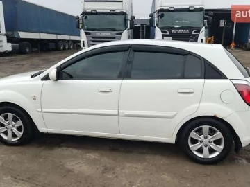 Авто KIA Rio 2010 № 7579767