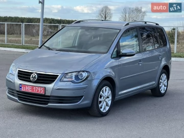 Авто Volkswagen Touran 2009 № 7579862