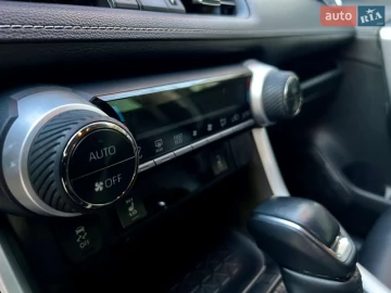 Авто Toyota Rav4 2021 № 7580247