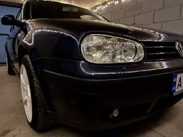 Авто Volkswagen Golf 2002 № 7580309