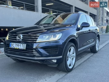 Авто Volkswagen Touareg 2015 № 7580538