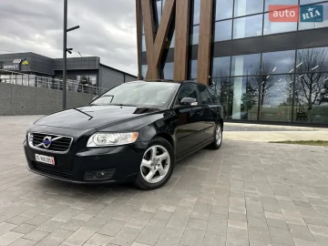 Авто Volvo V50 2011 № 7580662