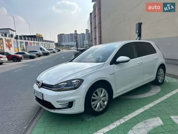 Авто Volkswagen E-Golf 2020 № 7580695