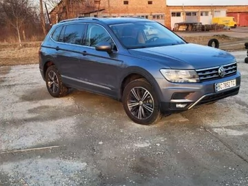 Авто Volkswagen Tiguan 2018 № 7580947