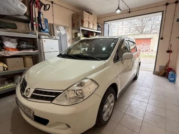 Авто Nissan Tiida 2010 № 7581056