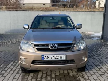 Авто Toyota Fortuner 2007 № 7581111