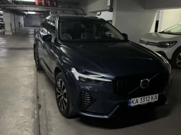 Авто Volvo Xc60 2023 № 7581207