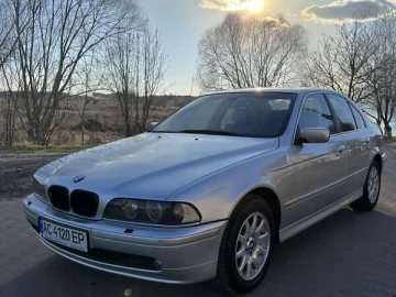 Авто BMW 5 Series 2002 № 7581278