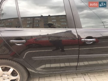 Авто Volkswagen Golf 2005 № 7581279