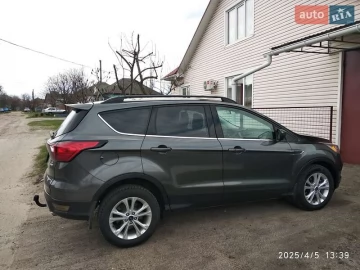 Авто Ford Escape 2019 № 7581365
