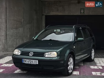Авто Volkswagen Golf 2001 № 7581456