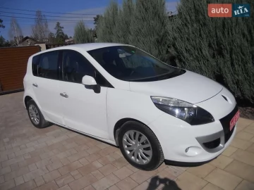 Авто Renault Scenic 2011 № 7581563