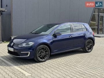 Авто Volkswagen E-Golf 2017 № 7581638