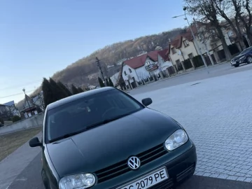 Авто Volkswagen Golf 2001 № 7581803