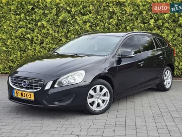 Авто Volvo V60 2012 № 7581956