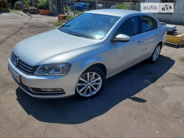 Авто Volkswagen Passat 2011 № 7581966