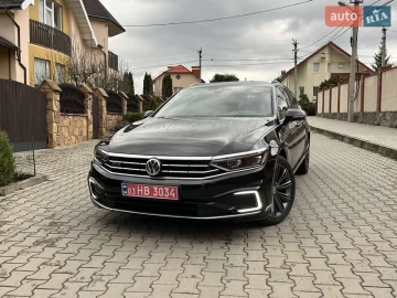 Авто Volkswagen Passat 2019 № 7582075