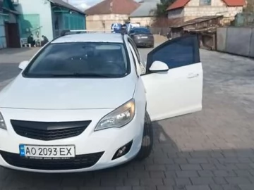 Авто Opel Astra 2011 № 7582253