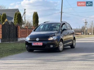 Авто Volkswagen Golf 2010 № 7582257