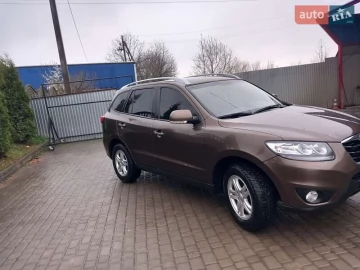 Авто Hyundai Santa Fe 2011 № 7582394