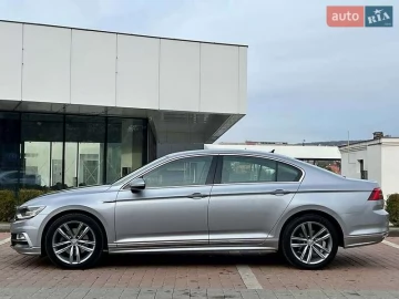 Авто Volkswagen Passat 2018 № 7582455