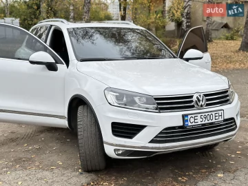 Авто Volkswagen Touareg 2014 № 7582487