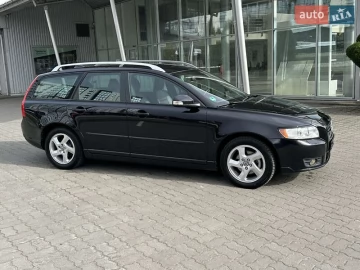 Авто Volvo V50 2012 № 7582676